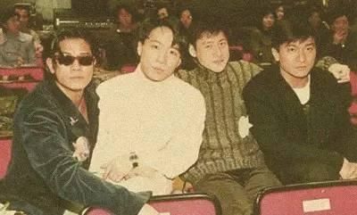 他还是当年在香港红磡开过演唱会的人.