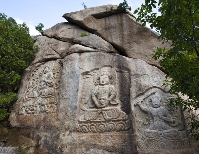 藏传佛教的艺术瑰宝 海棠山摩崖造像