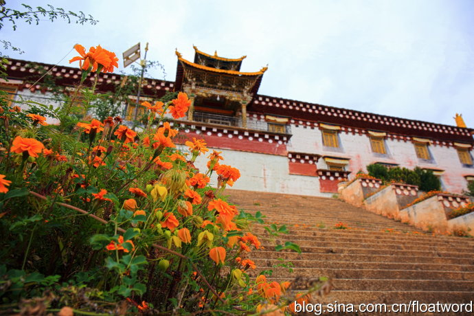 茶马古道(119)乡城三绝之·桑披岭寺