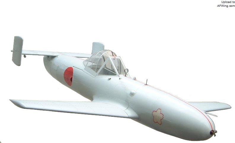 有去无回的"樱花"特攻飞机一架日本鱼雷轰炸机冒着密集的防空炮火冲向