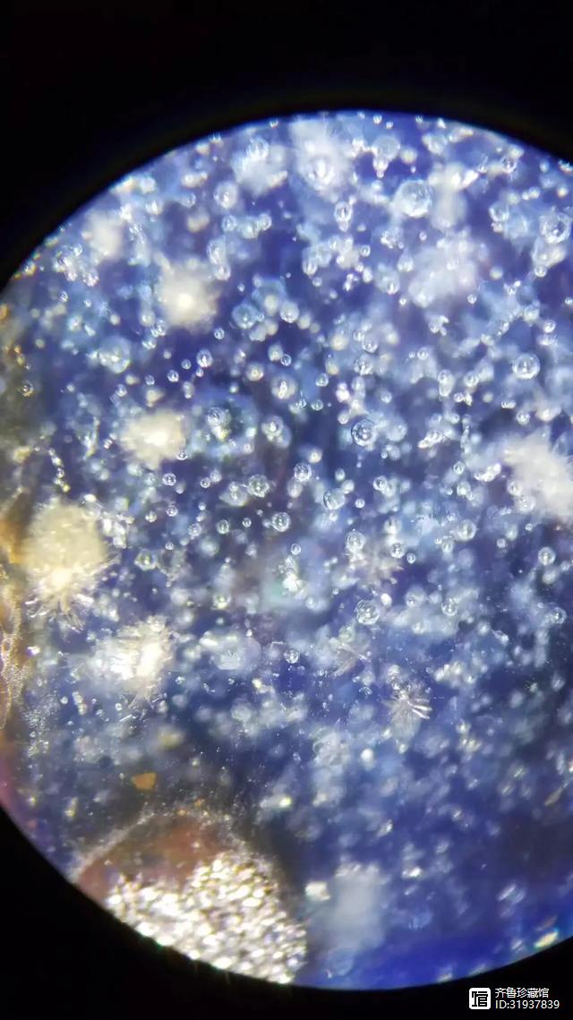 &传统发色,流淌状的铁斑,毛刺状的晕散…苏麻离青钻胎吃釉炸花的特征