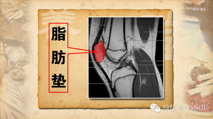 缓解膝盖筋结,我们可以做以下两个动作:我们在正常行走或在上下楼梯时