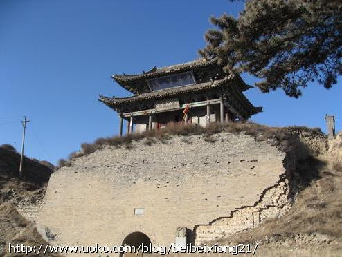 阳关始建于汉武帝元鼎三年(公元前114年,距今已有两千多年的历史,为