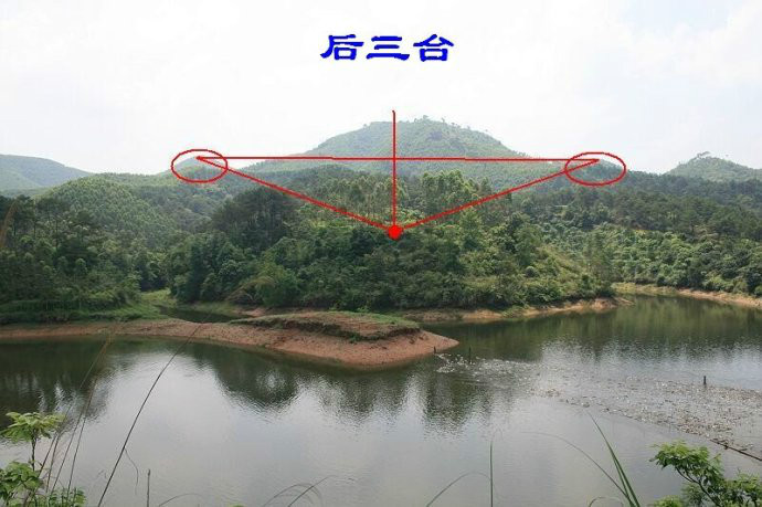 三台一字文星案科甲绵绵见一字文星案龙楼凤阁明堂此为黄绍竑祖坟"