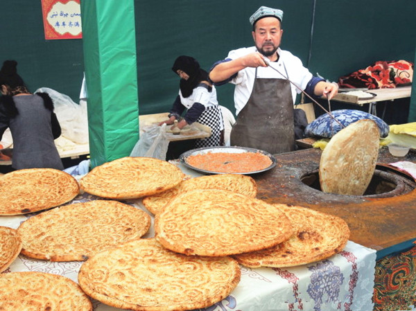 新疆维吾尔族特色食品馕