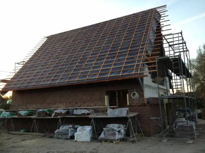的博客 作者:民智一郎 一种德式住宅的木结构屋架构造组成示意图