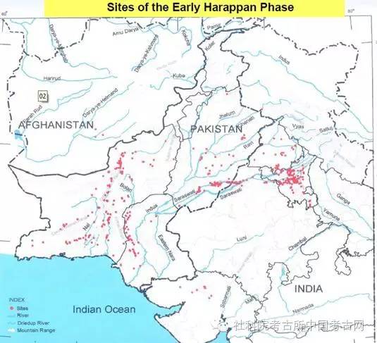 中,城市出现并且从早期集中在印度河中下游和萨拉斯瓦蒂河中上游扩展