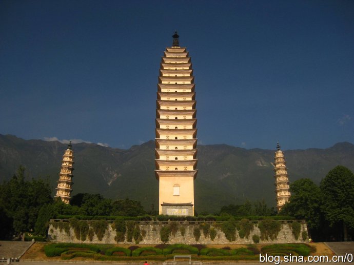 四大名塔嵩岳寺塔千寻塔云南大理崇圣寺