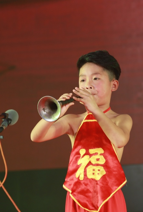 小胡子板胡 郭连鹏 唢呐演奏 龙腾飞来自宁夏中卫的 "塞上笛王"潘永福