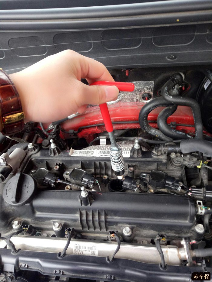 起亚kx3更换火花塞详细图解教程