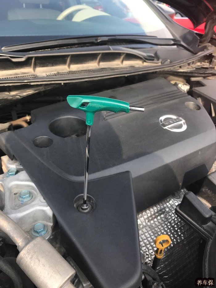 13款天籁更换火花塞详解教程