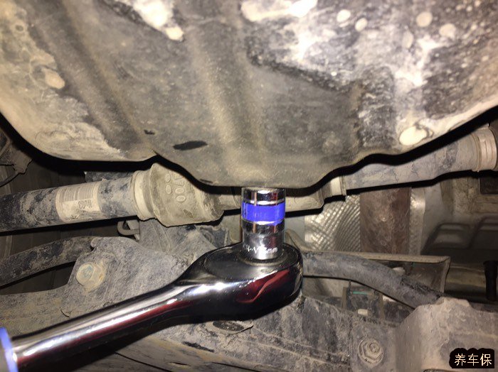 智跑保养之更换机油原车实例