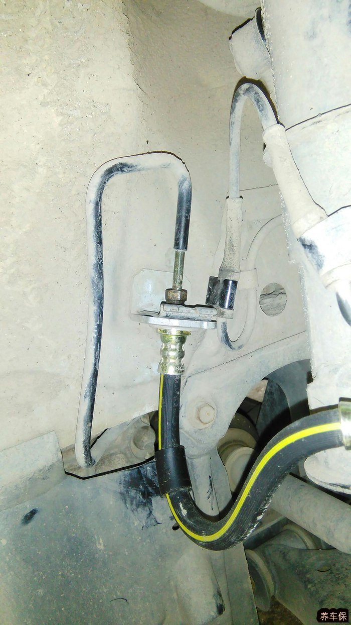 刹车油管位置图片刹车油管怎么拆图解汽车刹车油管图解汽车刹车油管