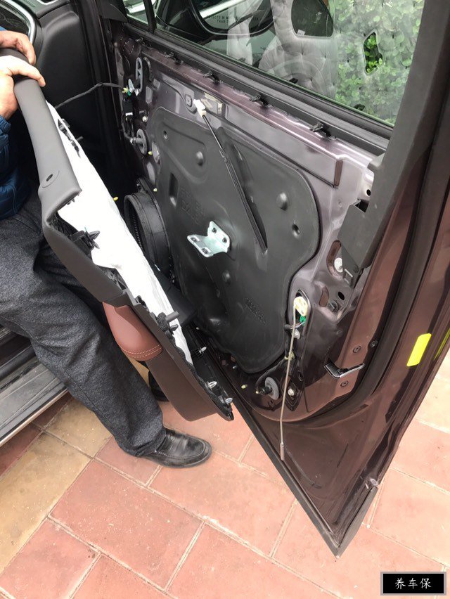 2,原车门板带氛围灯,氛围灯,氛围灯,想升级的同学不可错过.