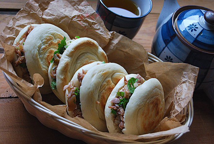 【西北风味肉夹馍】:能够让直爽的关中人也耐心等待的美味