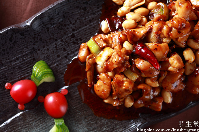 麻辣嫩滑香气萦绕的宫保系列《宫保牛蛙》《厨房小混子》三十六