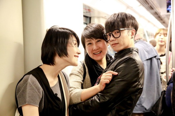 花儿与少年部分图赏李菲儿否认韩国有房产一着急就口误了