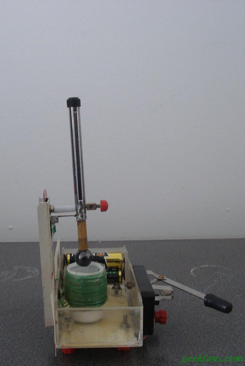 [ 电子 ] 有趣的电磁摆