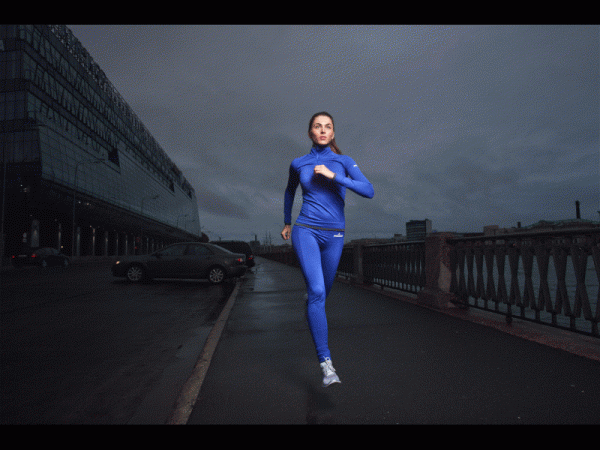 裸女变身美人鱼动态图告诉你你离ps大师的距离还有多远