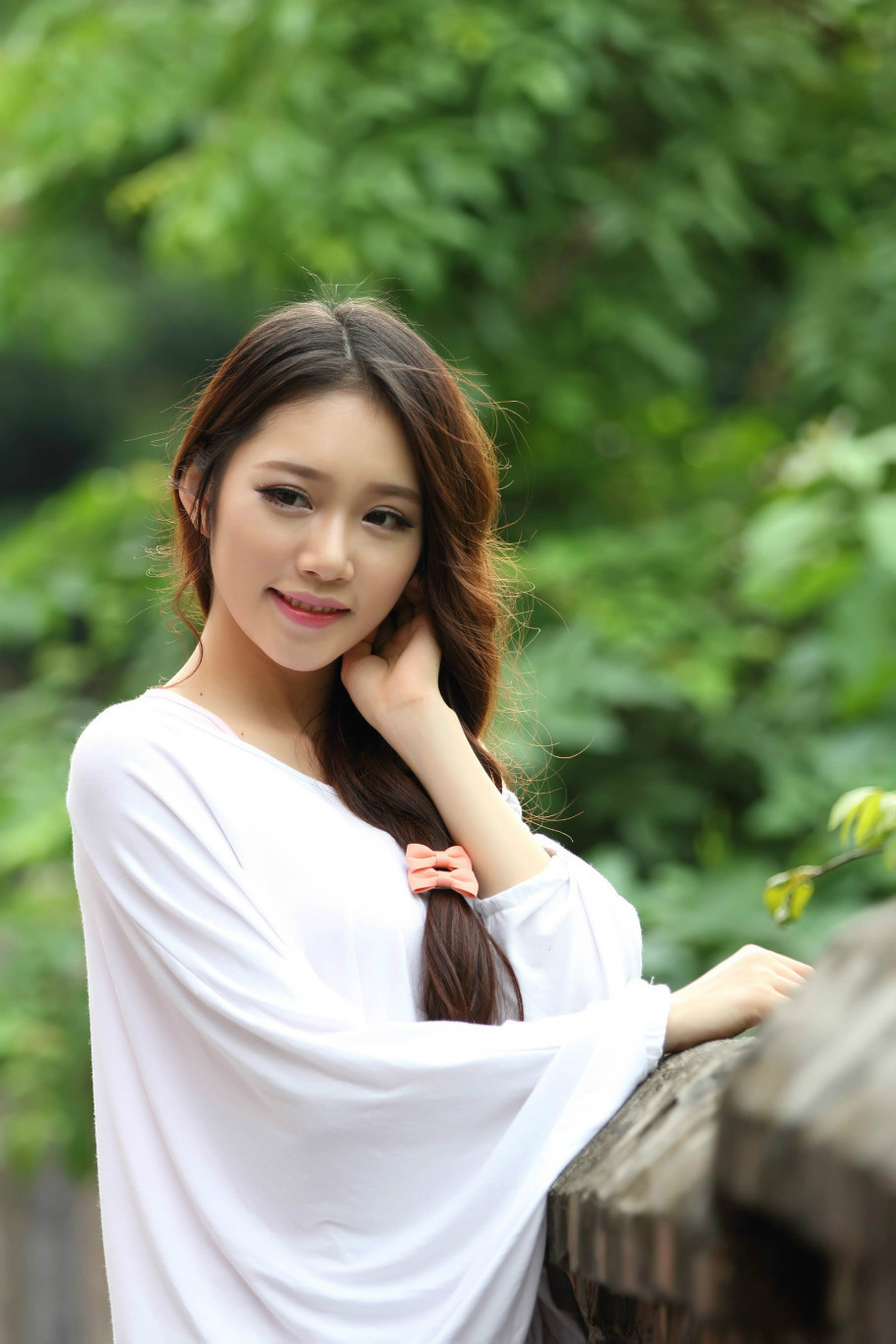 【越看越想看的超级靓妹图片30幅】[好网角文章收藏]