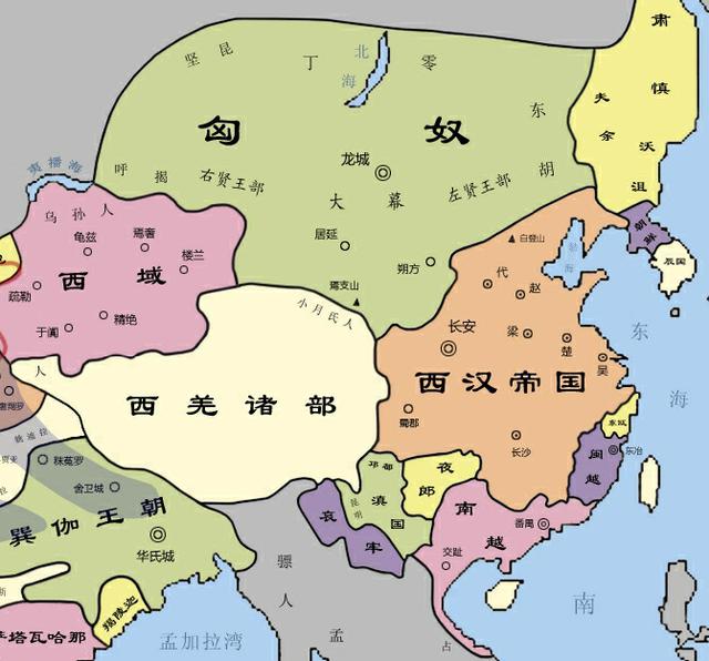 图四 大汉帝国初期周边形势图汉高祖建立大汉帝国后,逐步消灭了那些功