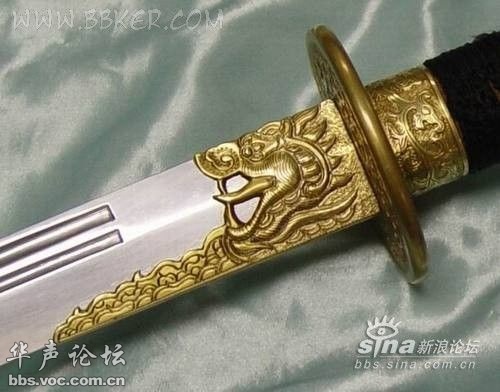 刚烈,好勇擅斗,嗜杀好斗,总是嘴衔宝剑,怒目而视,刻镂于刀环,剑柄吞口