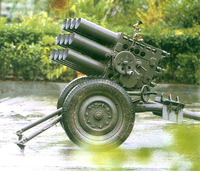 130毫米加农榴弹炮图片