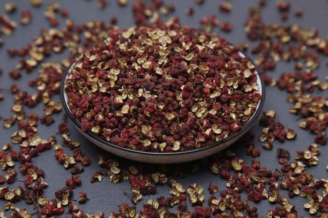 厨师做菜用香辛料提香只有最全的卤水香料