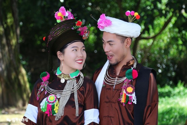 56套民族结婚照