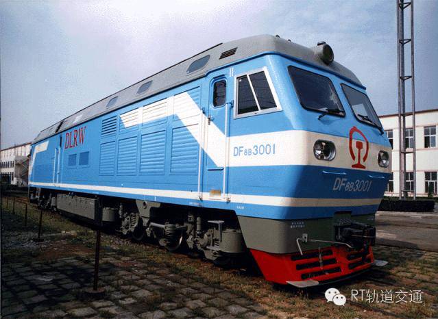 东风8d型内燃机车即东风8b型3000系内燃机车东风8d型机车装用12v280zj