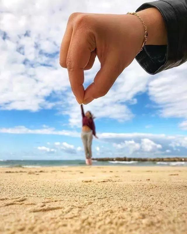 教你拍有趣的创意错位照