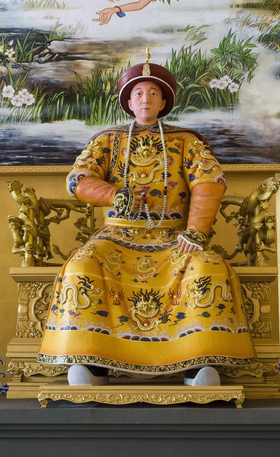 实拍清朝12帝的蜡像光绪皱眉最后那张预示着大清将要灭亡