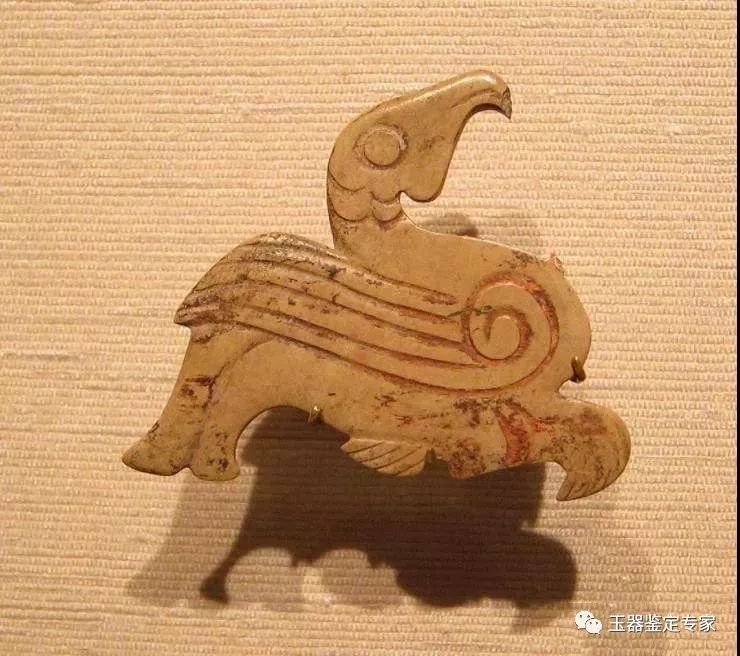 商代晚期 鸟形玉佩