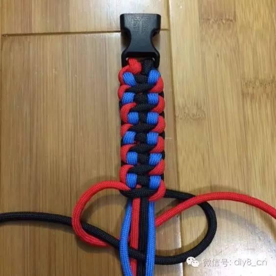 史上最全的伞绳手链编织教程在这里!60款!