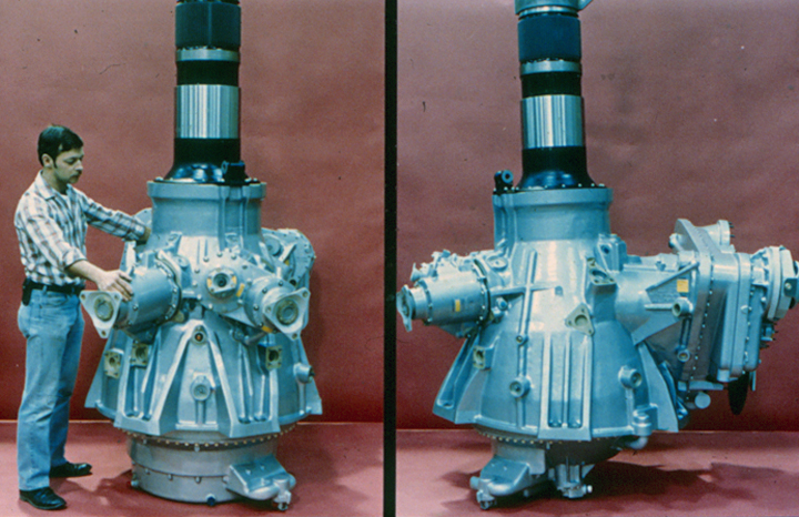 ch-53e的减速器s-80可容纳55名士兵,不过该机一般执行重型货物运输