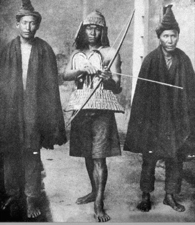 彝族的祖先就是南诏主体民族的后裔,近代