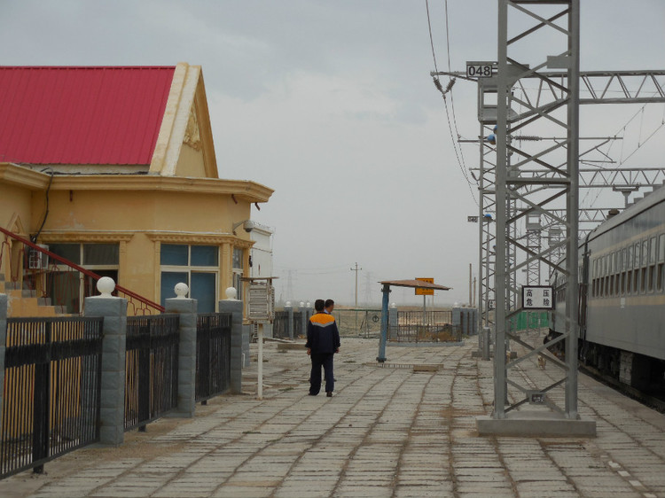 柳沟区间兰新铁路柳沟车站兰新铁路柳沟站为敦煌支线铁路接算站