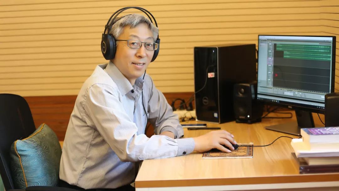 背诵古诗词题西林壁卫东老师倾情朗读