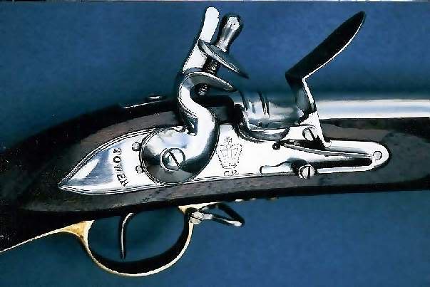 印度款式燧发枪:火枪铸件:黄铜火枪全长:57英吋枪管长度:39英吋枪管