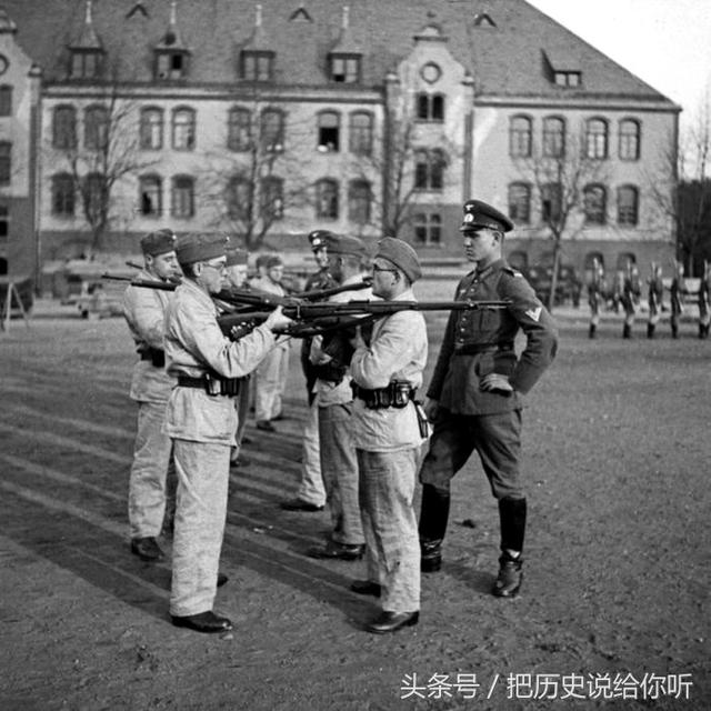 組圖1935年二戰前德國國防軍的新兵訓練照很有精氣神