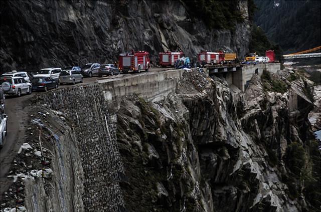 川藏线上的通麦坟场是个什么样的地方为什么要修河南电视台乐游天下的