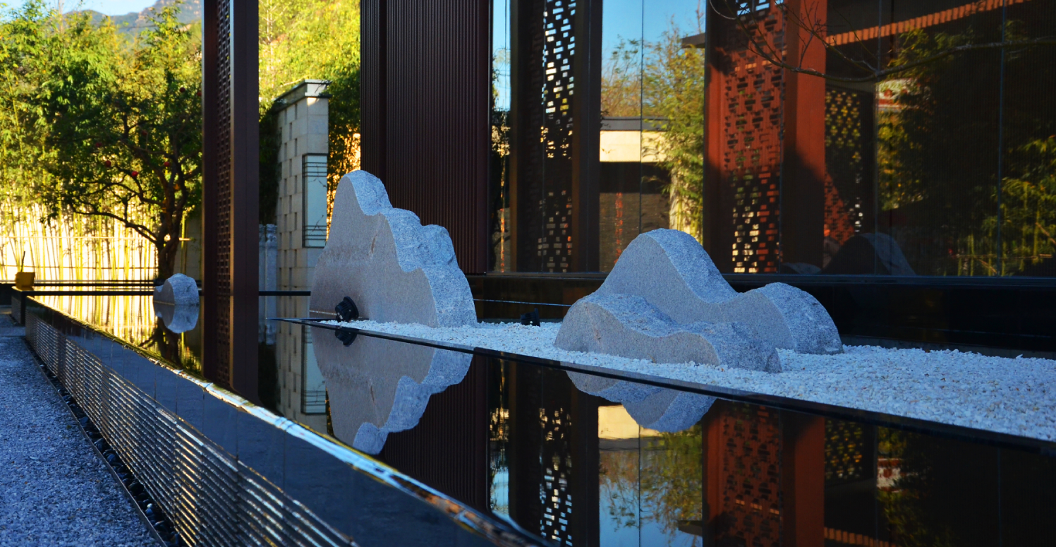 片石叠山现代山水意境营造