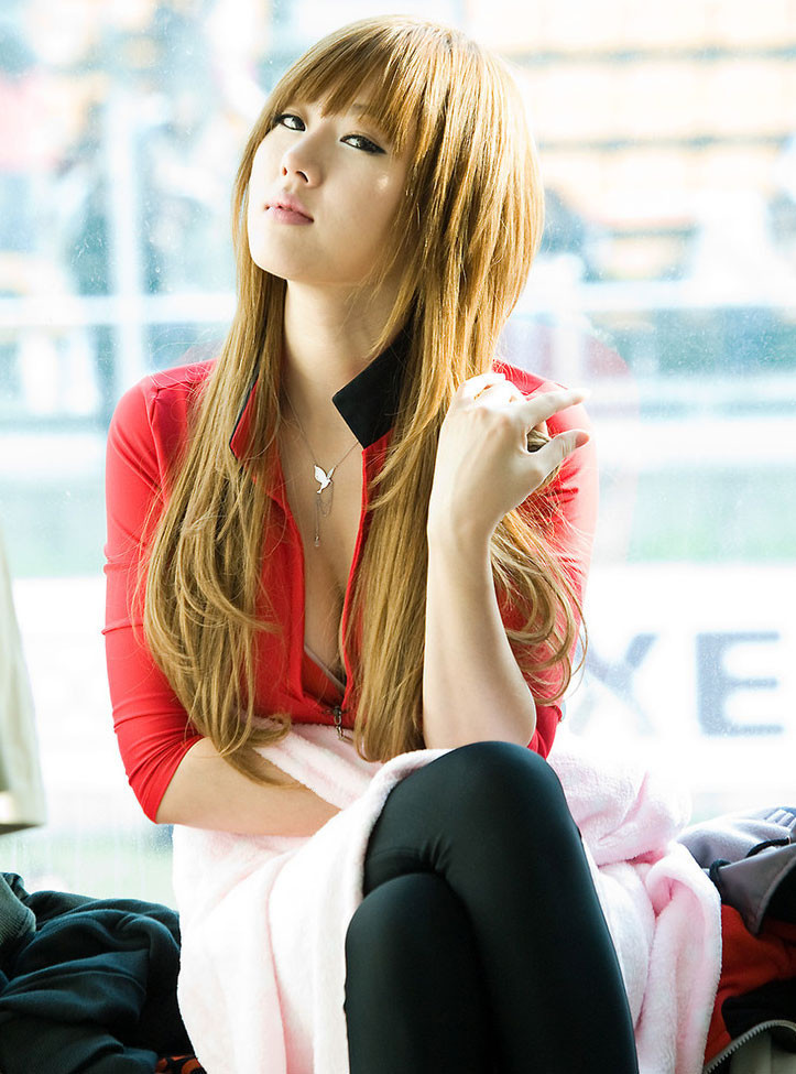 【韩美味】玉女车模黄美姬档案