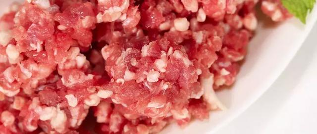 搅拌的机子多久才清洗一次?附着在搅拌机上的"陈年肉屑"会处理掉吗?