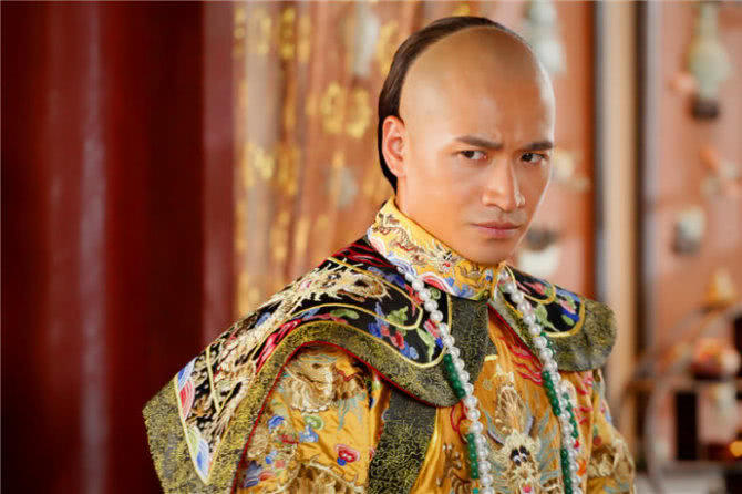 原以监生入仕的杨宗仁雍正不仅对其言听计从更是给予高度评价