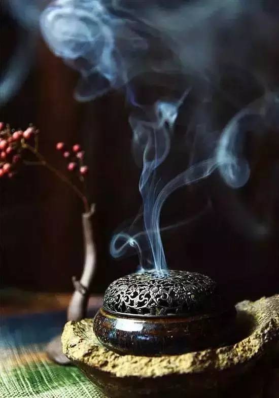 袅袅尘缘一切只是刹那