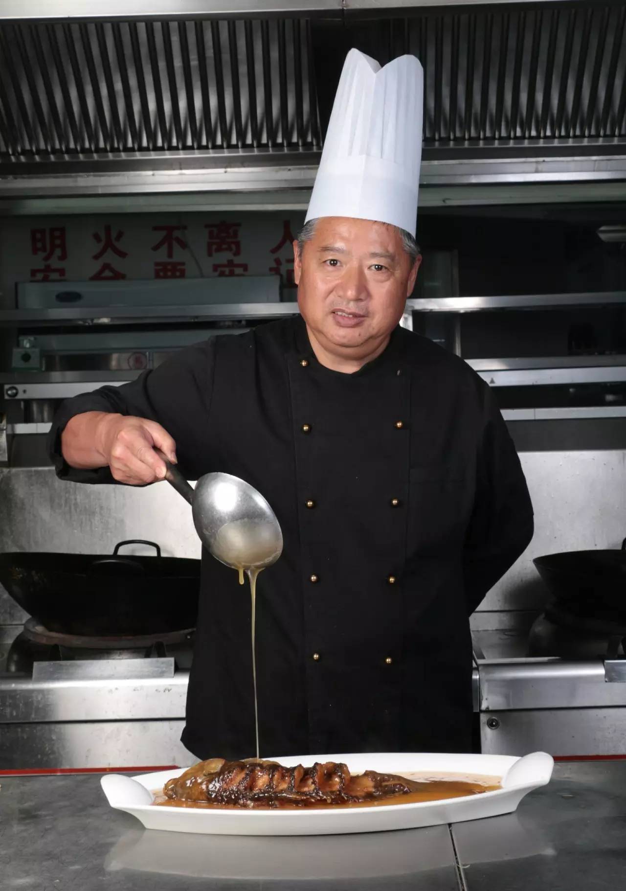 名震中原的桶子鸡制作全揭秘!