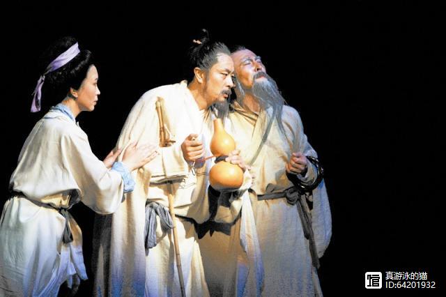 诗人完全没有心情想到牛郎织女七夕相会的喜悦,而只是感受到悲秋悲