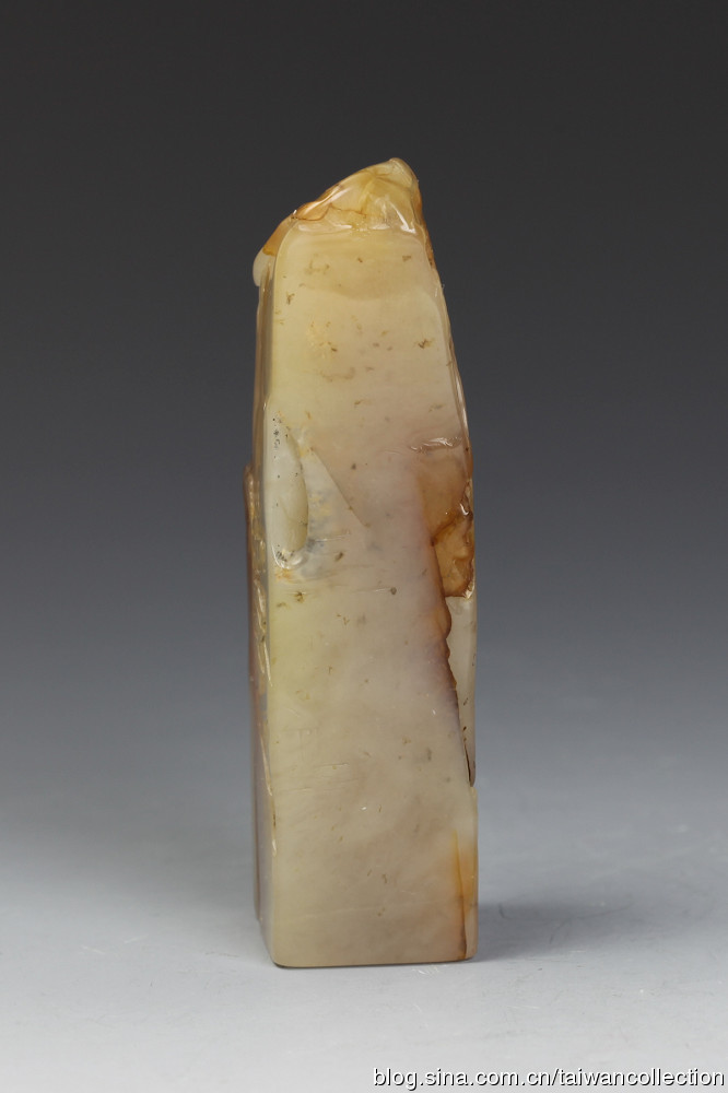 寿山石田黄白田老薄意章