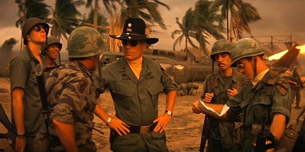 经典战争电影排行榜第八名:《现代启示录》《现代启示录》是一部以